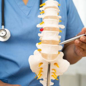 Radiculopatía Lumbar y Dolor Neuropático: Evaluación y Manejo Terapéutico